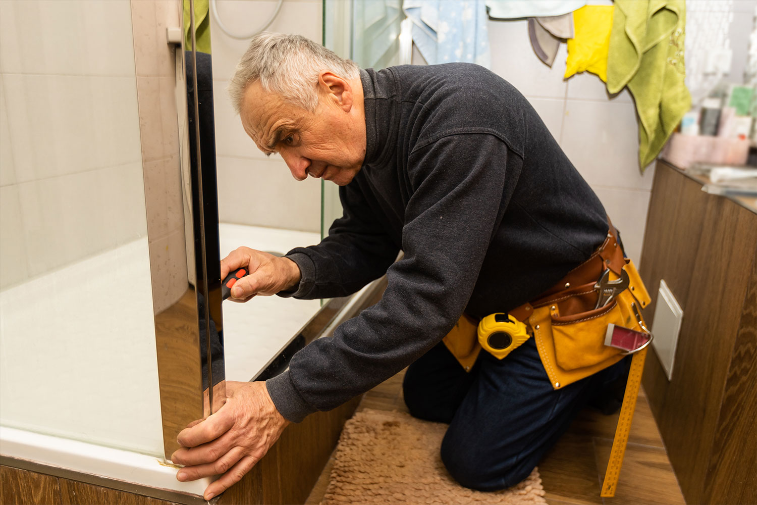 Shower Door Hinges: To Oil or Not to Oil, That is the Question