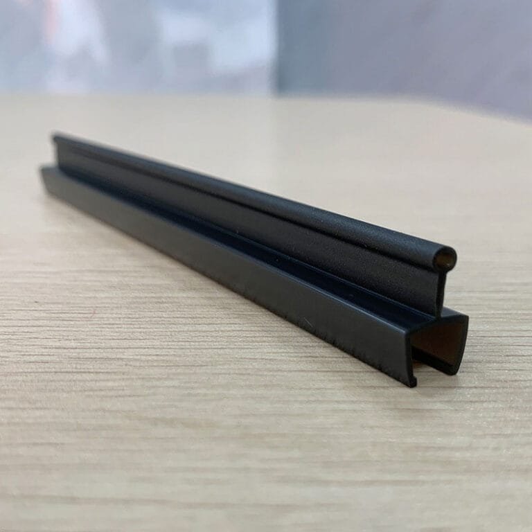 Square Rails Seals Shower door bottom seal black - Short clip